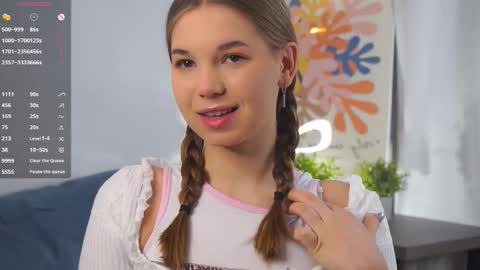 Sunny online show from February 2026 04:38:02 PM