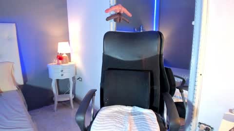 Masha Foxx online show from January 2025 02:52:01 PM