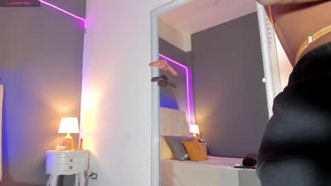 Masha Foxx online show from January 2025 02:04:01 PM