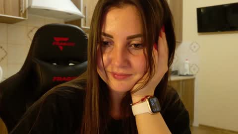 Snapshot of masha_queen chatting on February 2025 06:27:02 PM Masha online show from February 2025 06:27:02 PM