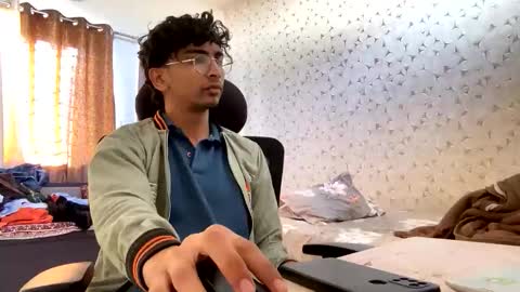 maskboyz2003 online show from December 2025 03:23:01 AM