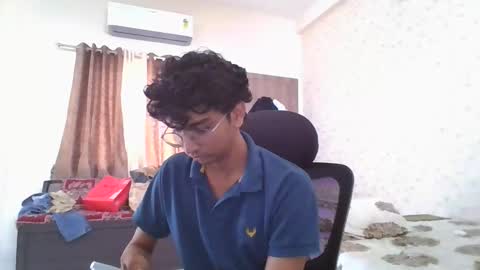 Snapshot of maskboyz2004 chatting on October 2025 02:58:02 AM Mask Boy online show from October 2025 02:58:02 AM