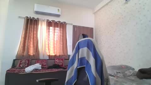 Snapshot of maskboyz2004 chatting on November 2025 03:41:01 AM Mask Boy online show from November 2025 03:41:01 AM