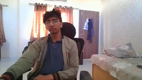 Snapshot of maskboyz2004 chatting on December 2025 03:23:01 AM Mask Boy online show from December 2025 03:23:01 AM