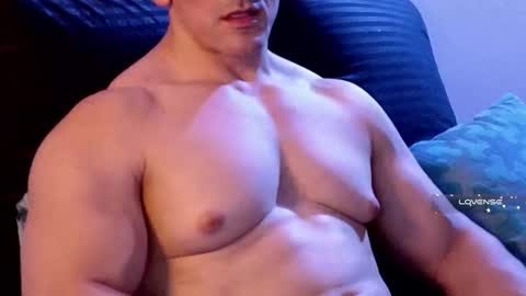 masked_bodybuilder online show from February 2025 10:17:02 PM