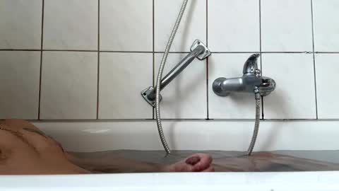 maskeddmann online show from December 2024 11:10:02 AM