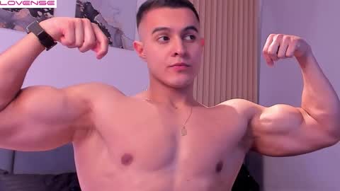 Mason Bennet online show from September 2025 03:08:01 AM