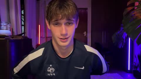 Snapshot of mason_gallagher chatting on October 2025 09:00:02 PM Mason online show from October 2025 09:00:02 PM