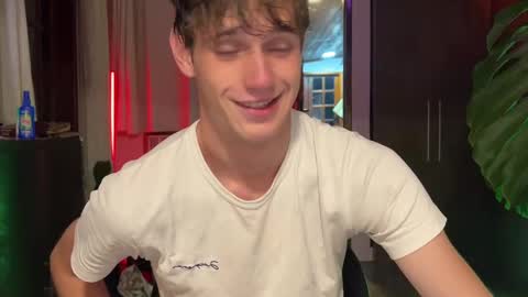 Snapshot of mason_gallagher chatting on November 2025 10:41:02 PM Mason online show from November 2025 10:41:02 PM