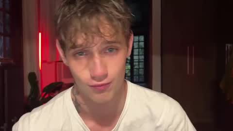 Snapshot of mason_gallagher chatting on November 2025 09:20:02 PM Mason online show from November 2025 09:20:02 PM