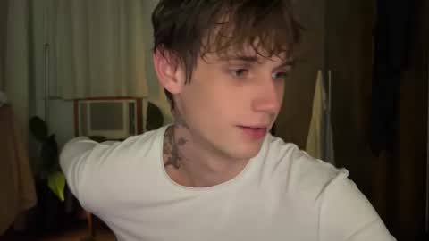 Snapshot of mason_gallagher chatting on December 2025 04:16:01 PM Mason online show from December 2025 04:16:01 PM