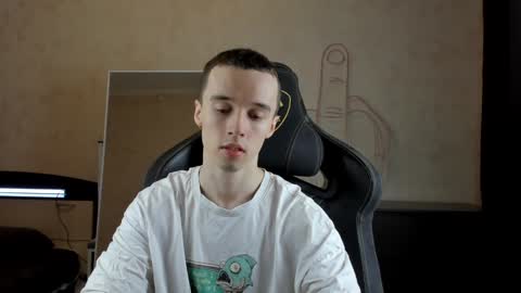 Snapshot of mason_warhol chatting on January 2025 10:52:01 PM Mason online show from January 2025 10:52:01 PM