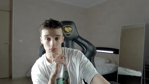 Snapshot of mason_warhol chatting on March 2025 03:05:01 PM Mason online show from March 2025 03:05:01 PM