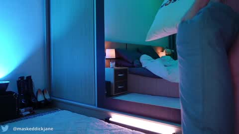 Snapshot of masqueradeporn chatting on February 2025 08:14:02 PM DickJane online show from February 2025 08:14:02 PM