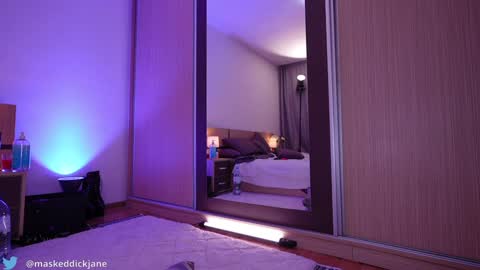 Snapshot of masqueradeporn chatting on March 2025 11:48:01 AM DickJane online show from March 2025 11:48:01 AM