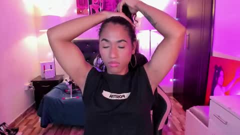 massielhot online show from January 2026 06:12:02 PM