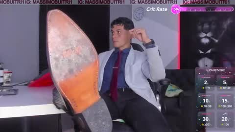 I am Massimo online show from October 2025 01:05:02 AM