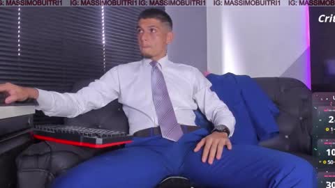 I am Massimo online show from February 2026 08:13:01 PM