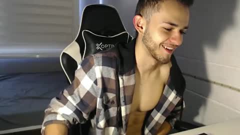 Snapshot of massimo_jiovano chatting on February 2025 03:10:02 PM massimo online show from February 2025 03:10:02 PM