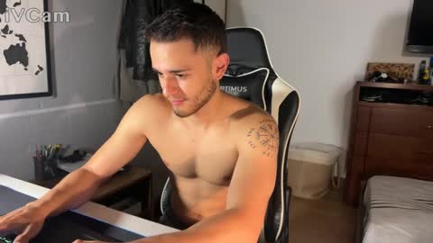 Snapshot of massimo_jiovano chatting on September 2025 11:21:01 PM massimo online show from September 2025 11:21:01 PM