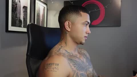 Massimo online show from November 2025 08:25:02 PM