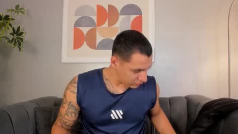 Massimo Contie online show from November 2025 11:42:01 AM