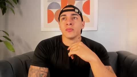 Massimo Contie online show from November 2025 11:32:02 AM