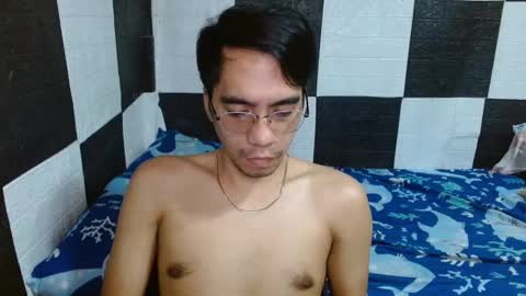 Snapshot of massive_boner02 chatting on January 2025 01:28:02 AM massive_boner02 online show from January 2025 01:28:02 AM