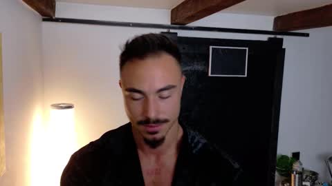 Snapshot of master_lukass chatting on November 2025 10:03:01 AM master_lukass online show from November 2025 10:03:01 AM