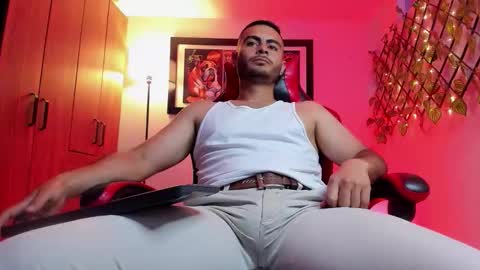 Master online show from December 2025 07:53:01 PM