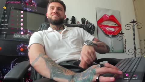 steven  online show from December 2024 09:06:01 PM