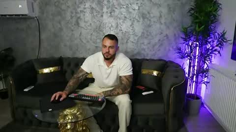 masterkingmuscle online show from July 2026 09:50:01 PM