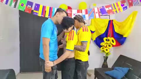 Team Cris Darwin- Fernando- Stiven- David online show from July 2026 11:03:01 AM