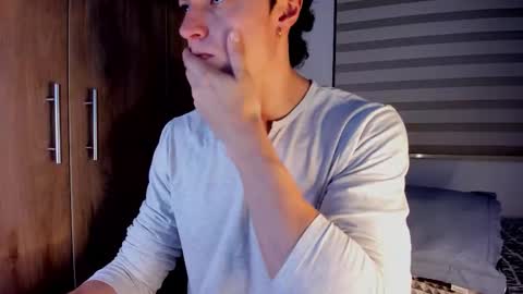 mastrangelo_x online show from March 2026 04:19:01 AM