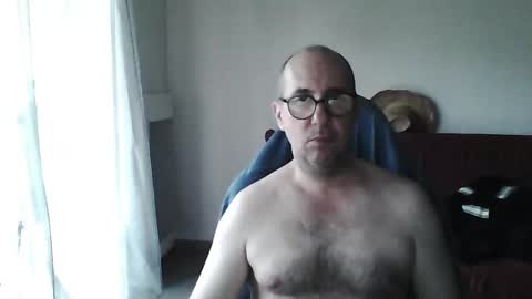 Snapshot of mat11efou chatting on December 2025 08:43:01 AM mat11efou online show from December 2025 08:43:01 AM