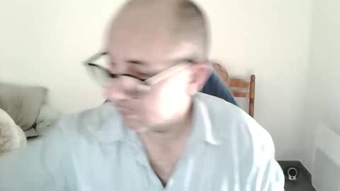 Snapshot of mat11efou chatting on December 2025 01:18:02 PM mat11efou online show from December 2025 01:18:02 PM