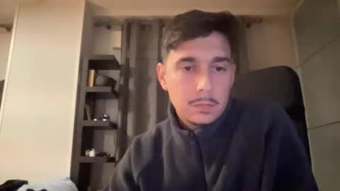 Aaron online show from December 2025 07:21:02 PM