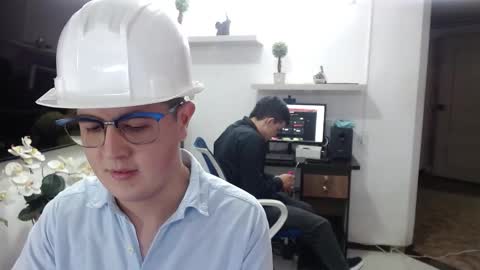  MATEO STRONG  online show from January 2026 08:14:01 PM