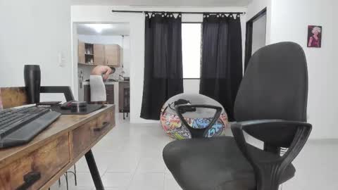 Matheus     online show from February 2026 08:49:02 PM