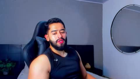 Mathew Flintt  online show from November 2025 10:01:01 PM