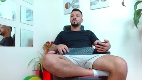 Snapshot of mathewhot3 chatting on November 2025 09:57:02 PM mathewhot3 online show from November 2025 09:57:02 PM