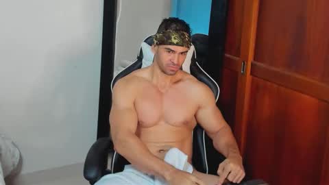 Snapshot of mathews_smith chatting on November 2025 11:32:01 AM mathews_smith online show from November 2025 11:32:01 AM