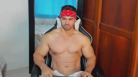 Snapshot of mathews_smith chatting on November 2025 11:42:02 AM mathews_smith online show from November 2025 11:42:02 AM