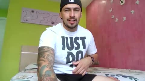 INST. cesar colombia19 online show from September 2025 10:59:01 AM