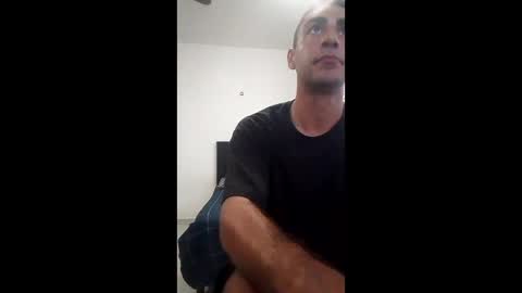 matias225425 online show from April 2026 04:15:01 PM