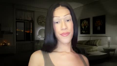 MOLLY MILLS online show from October 2025 08:31:01 PM