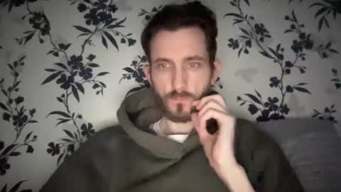 Snapshot of mattcarta chatting on January 2025 01:07:01 PM mattcarta online show from January 2025 01:07:01 PM