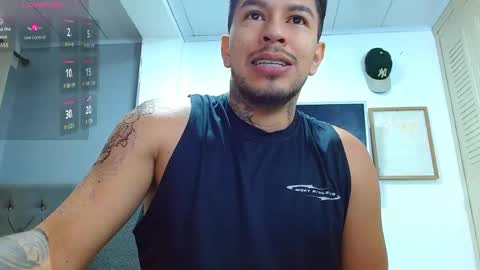 Snapshot of matteo_rreal chatting on May 2026 12:00:02 PM MATTEO online show from May 2026 12:00:02 PM