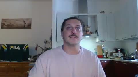 Snapshot of matteushh87 chatting on December 2025 10:44:02 AM matteushh87 online show from December 2025 10:44:02 AM