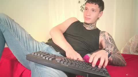 Snapshot of matthewjones1 chatting on February 2025 05:03:02 PM Matt online show from February 2025 05:03:02 PM